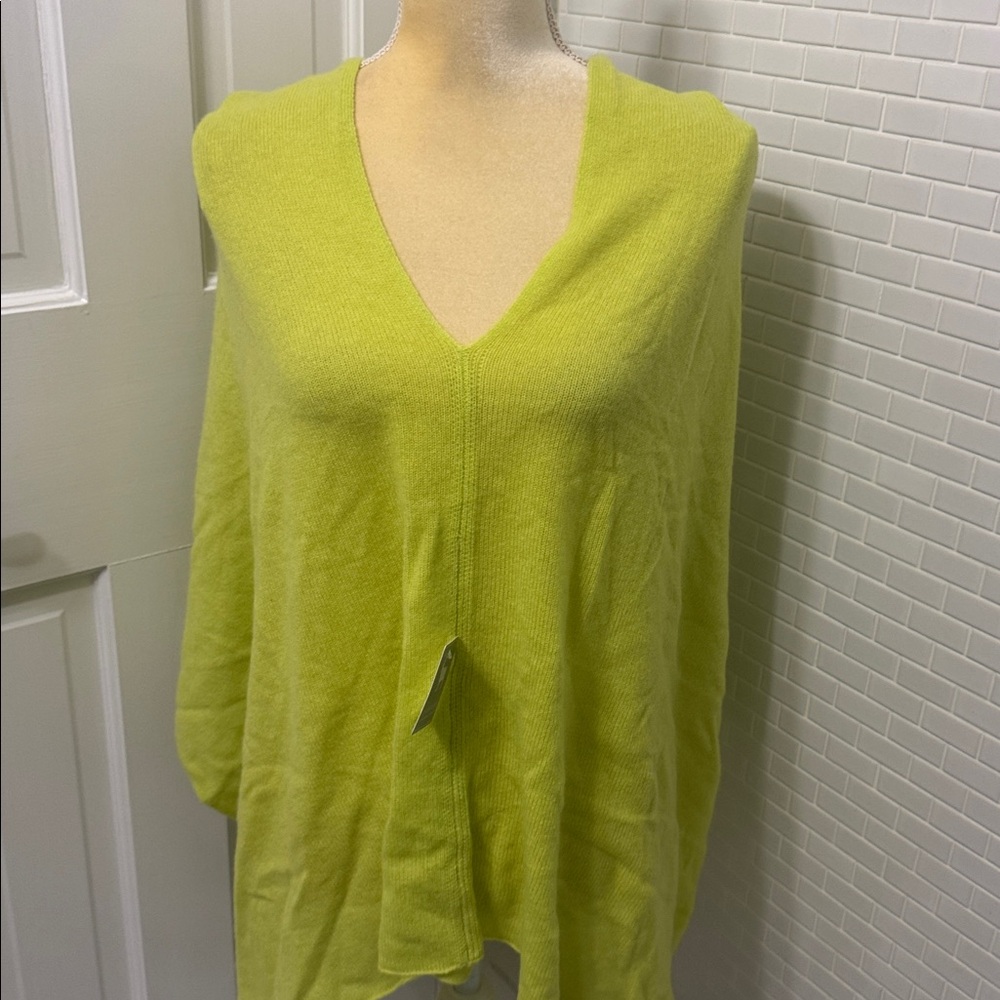 Vibrant Lime Green 💯 cashmere Shawl/ Wrap. OS.NWT. - Picture 3 of 8